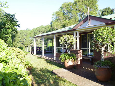 Apple Tree Cottage Montville - Accommodation Sunshine Coast 1