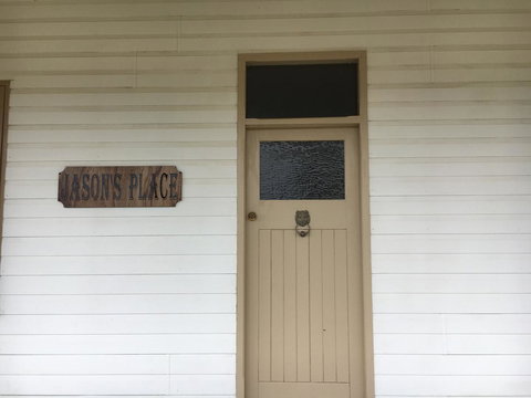 Jasons Place - Accommodation Sunshine Coast 1