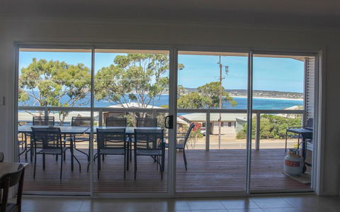 Bayview House - Accommodation Sunshine Coast 17