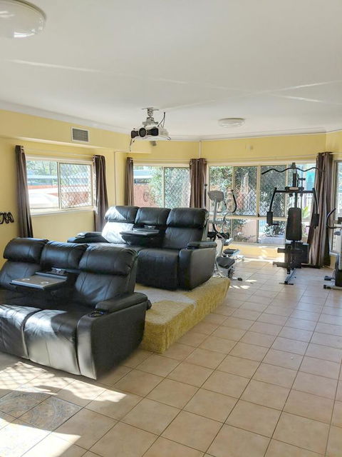 Waterfront At White Patch - Accommodation Sunshine Coast 4