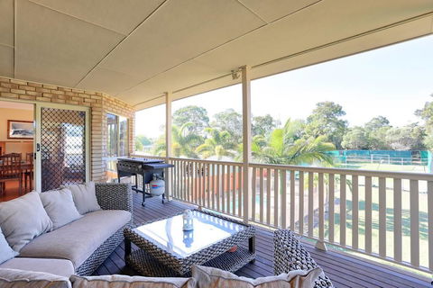 Waterfront At White Patch - Accommodation Sunshine Coast 31
