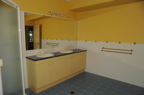 Waterfront At White Patch - Accommodation Sunshine Coast 20