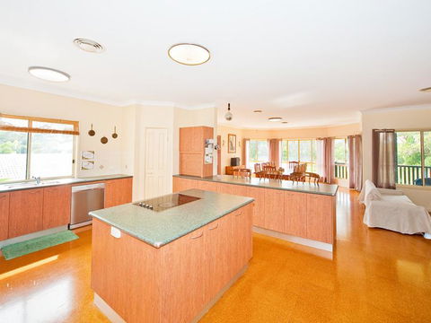 Waterfront At White Patch - Accommodation Sunshine Coast 14
