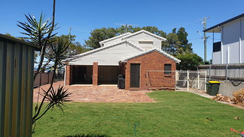 Island Homestay - Accommodation Sunshine Coast 2