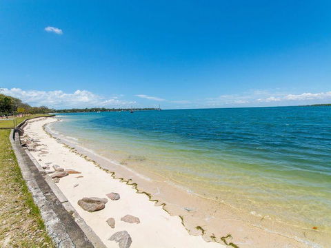 Island Homestay - Accommodation Sunshine Coast 9