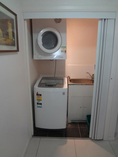 Keith's Sister - Accommodation Sunshine Coast 34