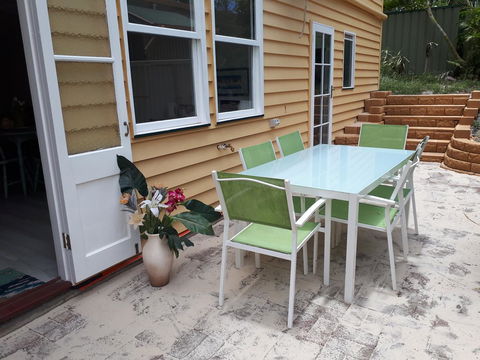 Retro Beach Flat - Accommodation Sunshine Coast 0