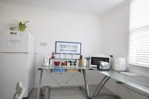 Retro Beach Flat - Accommodation Sunshine Coast 11
