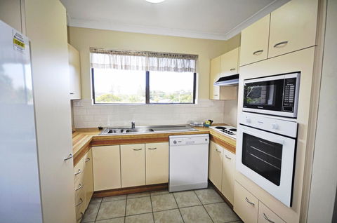 Sands Court On Boyd - Accommodation Sunshine Coast 7