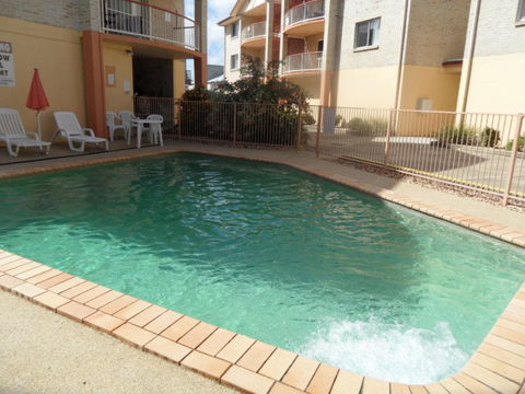 Sylvan Beach Resort - Accommodation Sunshine Coast 3
