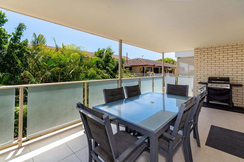 Enjoy The Sea Breezes From The Balcony - Boyd St, Woorim - Accommodation Sunshine Coast 4