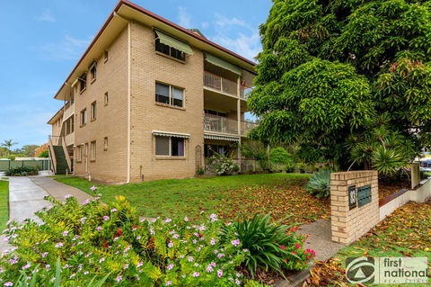 Immaculate Spacious Second Floor Unit Overlooking Pristine Parklands - Accommodation Sunshine Coast 10