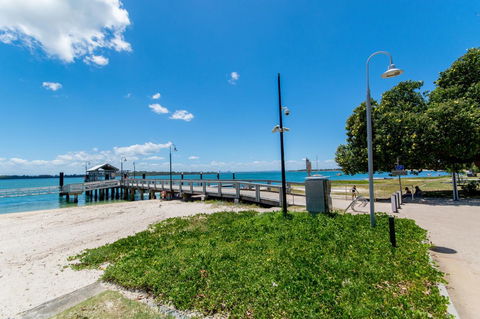 Lowset, Pet Friendly Cottage - Sunset Ave, Bongaree - Accommodation Sunshine Coast 14