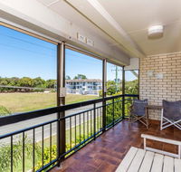 Spacious Unit overlooking Moreton Bay - Boyd St Woorim - Accommodation Sunshine Coast