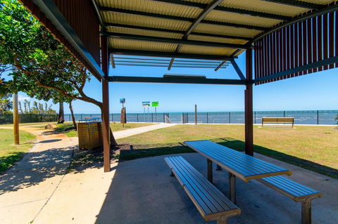 Private Canal Duplex With Pontoon - Oleander Drive, Bongaree - Accommodation Sunshine Coast 1