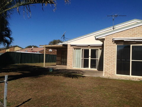 Private Canal Duplex With Pontoon - Oleander Drive, Bongaree - Accommodation Sunshine Coast 3