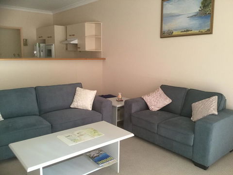 Private Canal Duplex With Pontoon - Oleander Drive, Bongaree - Accommodation Sunshine Coast 15