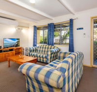 Pet Friendly Cottage in the Heart of Bribie - Wirraway St Bongaree - Accommodation Sunshine Coast