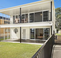 Waterfront Retreat with room for a boat - Welsby Pde Bongaree - Accommodation Sunshine Coast