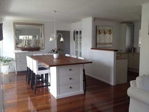 Hampton Cottage- Delightful Cottage Bring Your Dog! - Accommodation Sunshine Coast 5
