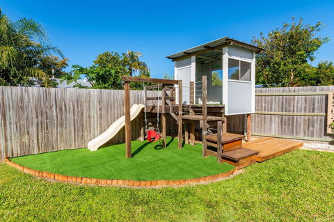 Fabulous Family Destination In Paradise Parade, Bongaree - Accommodation Sunshine Coast 11