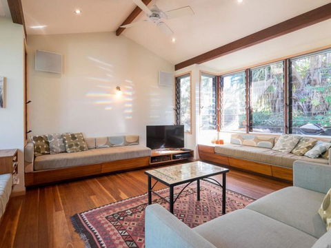 Laguna House - Accommodation Sunshine Coast 4