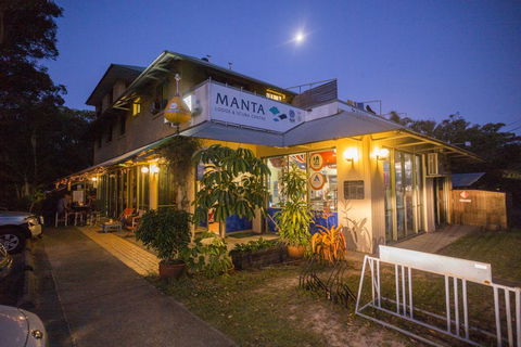 Manta Lodge YHA & Scuba Centre - Accommodation Sunshine Coast 0