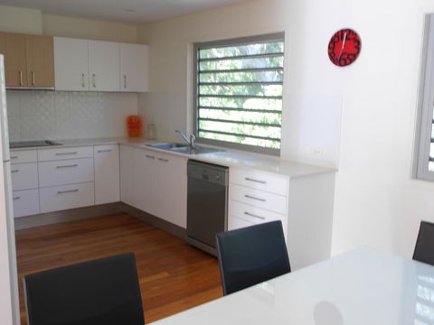 Allora 2 - Accommodation Sunshine Coast 2