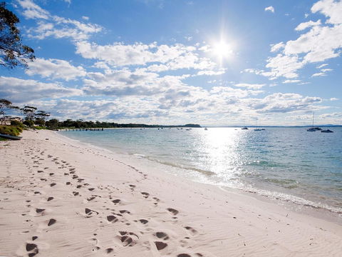 'Beachside' Shoal Bay, Unit 4 - Accommodation Sunshine Coast 1