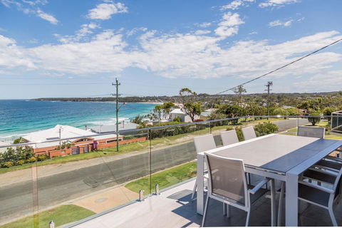 'Salt & Light' Mollymook - Accommodation Sunshine Coast 0