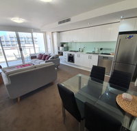 just listed Bolton St 1br 350m walk to Newcastle beach  Wifi end Eand - Accommodation Sunshine Coast