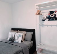 1 Private Double Room In Carramar 1-minute to Station - SHAREHOUSE - Accommodation Sunshine Coast