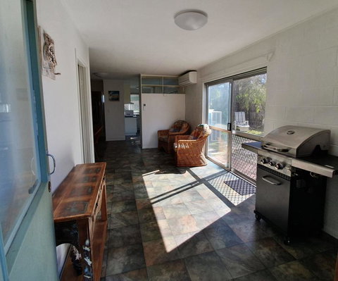 1 Spectrum Street, Rainbow Beach- Close To Shops And Main Beach - Accommodation Sunshine Coast 1