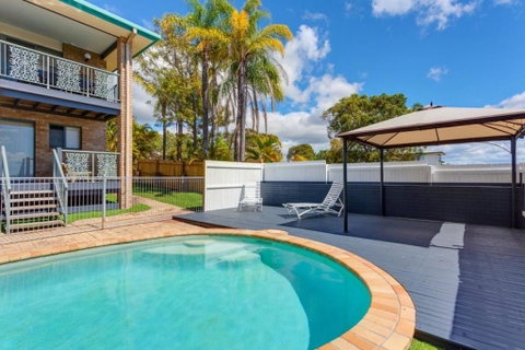 1-33 Tingira Close - Rainbow Beach, Gorgeous Ocean Views, Swimming Pool, Air Conditioning - Accommodation Sunshine Coast 2