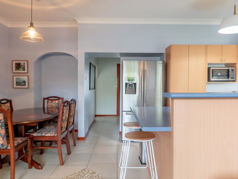 10 Bellgrove Street - Sawtell, NSW - Accommodation Sunshine Coast 3