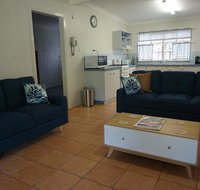 11 Bomburra Court - Rainbow Beach Comfortable Beach House Plenty of boat parking - Accommodation Sunshine Coast