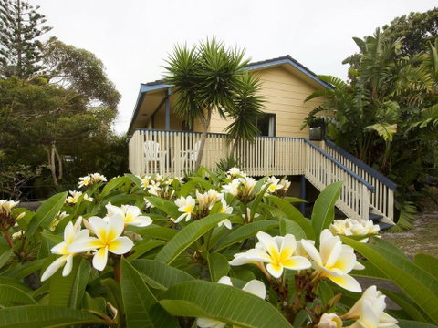 11 Coast At Boomerang Beach - Accommodation Sunshine Coast 0