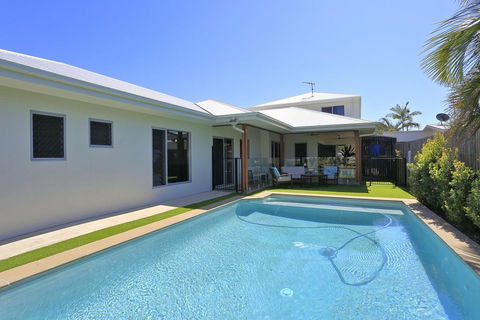 12th Tee BnB - Accommodation Sunshine Coast 3