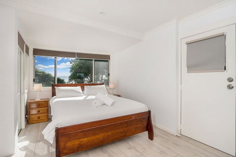 13 Brownell Drive Wategos Beach - Beach House - Accommodation Sunshine Coast 3