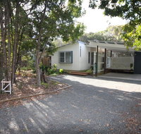 15 Belle Court - Modern architect designed open plan holiday home with outdoor shower - Accommodation Sunshine Coast