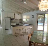 15 Larapinta Court - Family home with swimming pool in a quiet street and central location close to CBD - Accommodation Sunshine Coast