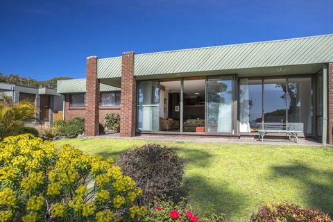 16 Shipton Cres - Secluded Away - Accommodation Sunshine Coast 3