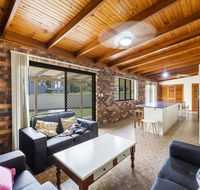 16 Young St - Accommodation Sunshine Coast