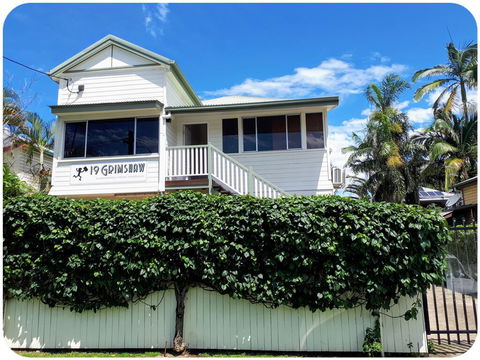 19 Grimshaw - Accommodation Sunshine Coast 0