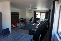 2-29 Rumbalara Avenue - Rainbow Beach Bring your dog or your cat or bring both Free Wi-Fi