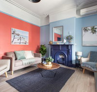 2-Bed Apartment Metres From Coogee Beach and Dining - Accommodation Sunshine Coast