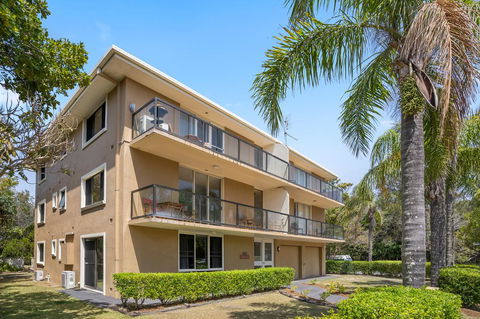 2/56 Lawson Street@Clarkes Beach - Accommodation Sunshine Coast 3