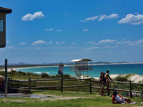 20 Booneroo - Walk To The Beach - Accommodation Sunshine Coast 1