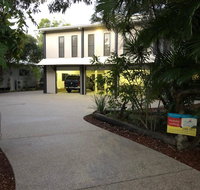 25 Naiad Court - Rainbow Shores The Ultimate Beachside Executive Property Air conditioned - Accommodation Sunshine Coast