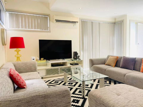 D104 Winston Fresh Fantastic - Accommodation Sunshine Coast 0